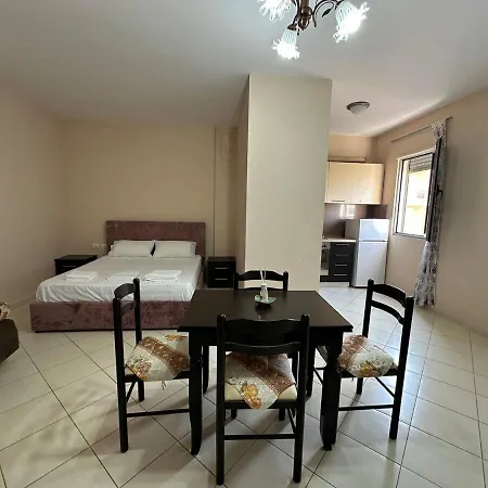 アパート Brownie Vlorë